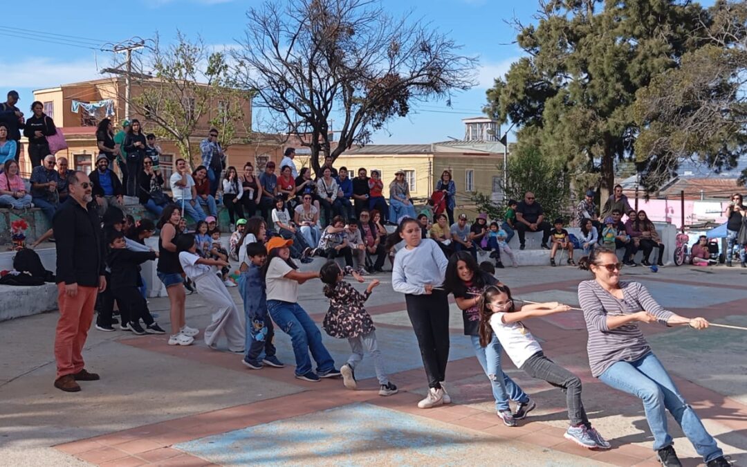 Encuentros de Cultura Comunitaria se realizarán en Santiago y Valparaíso con expositores de Argentina