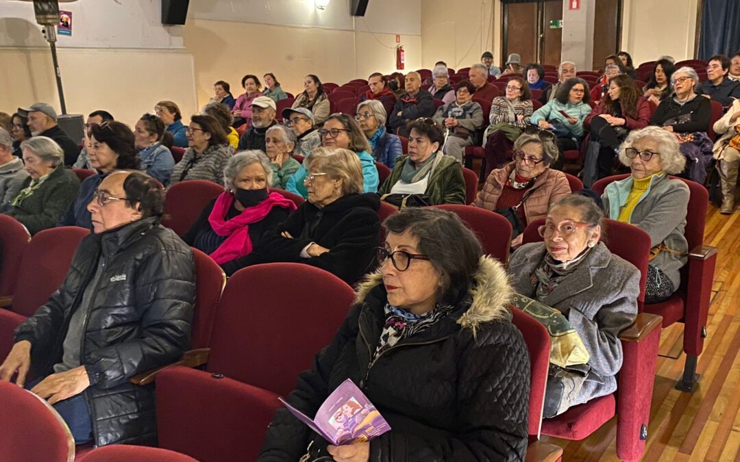 Coro de Cámara UPLA se presenta en Insomnia Teatro Condell en función especial y gratuita para adultos mayores