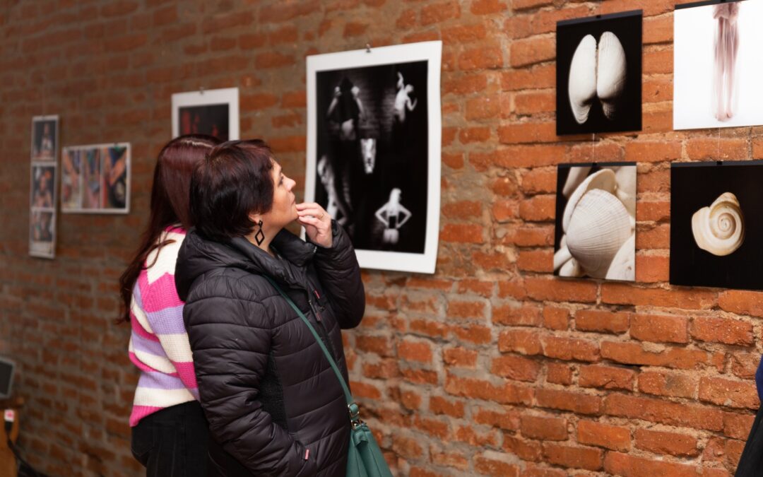 Camaralucida celebra 25 años formando fotógrafos en Valparaíso con una fiesta de aniversario abierta a la comunidad